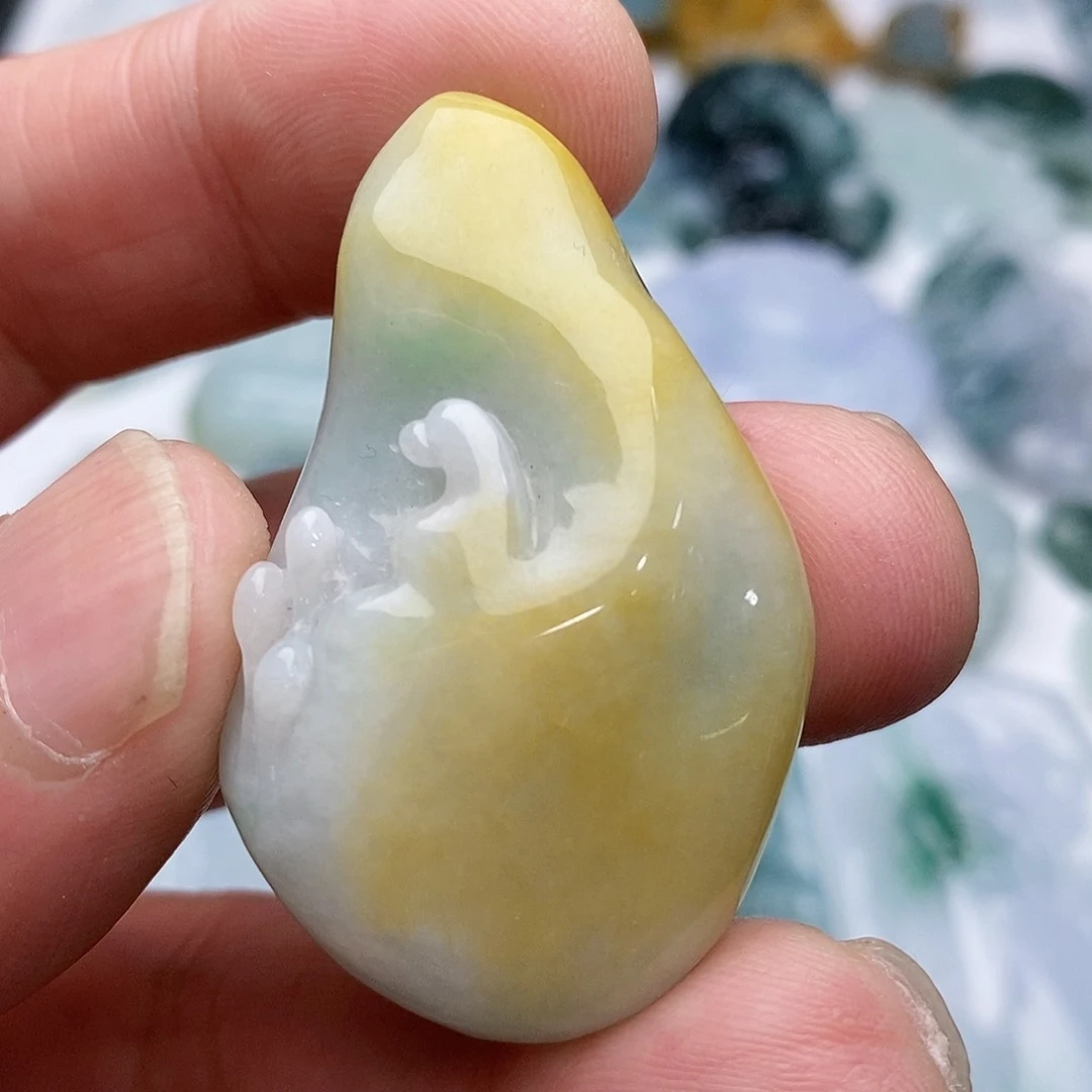 翡翠颈饰未镶嵌悟道