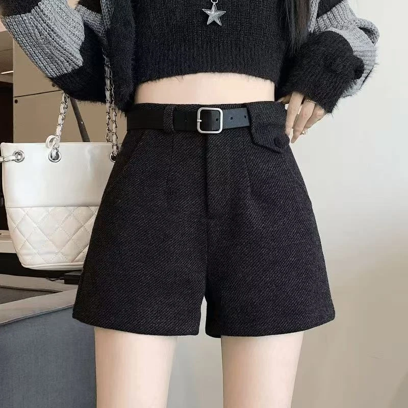 秋冬款女裤2025新款打底裤子a字加厚黑色短裤配靴子高腰显瘦百搭