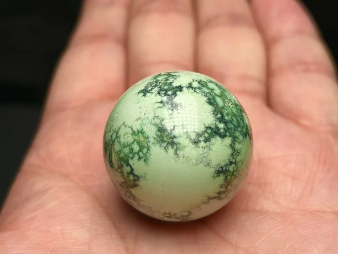 纯天然高瓷菜籽黄绿松石水草纹圆珠，直径30mm，稀有品种，大尺寸