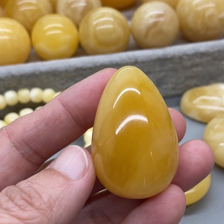 琥珀未镶嵌裸石蜜蜡