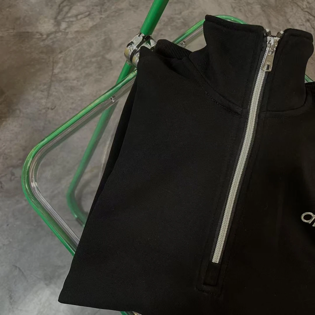 草莓香蕉25秋【莓莓子力荐】allllooo卫衣