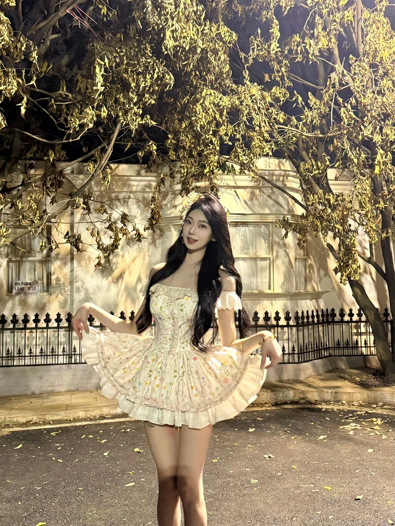 【花系奈奈酱】2025法式新款纯欲甜美辣妹抹胸千金蓬蓬裙连衣裙
