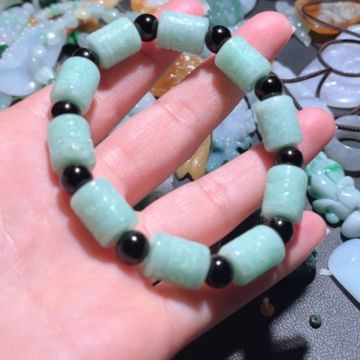 【闪购商品】翡翠颈饰未镶嵌天然翡翠