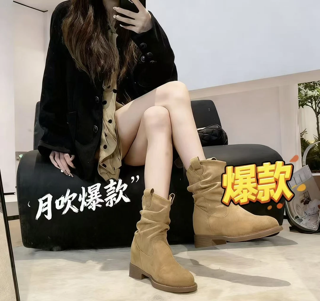 平底增高8cm   美拉德V口堆堆靴女中筒显瘦褶皱复古女靴Ｅ5789