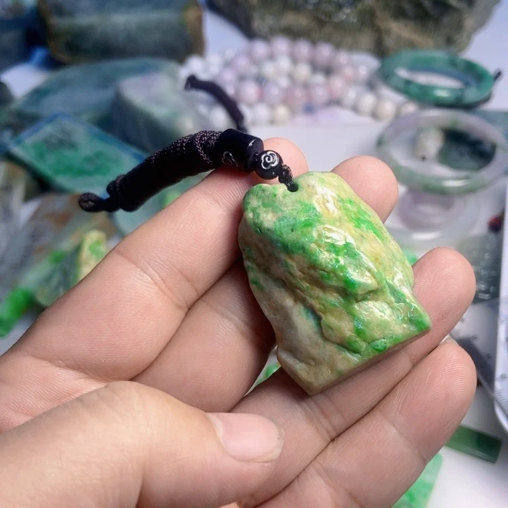德***时翡翠散珠天然翡翠A货挂件