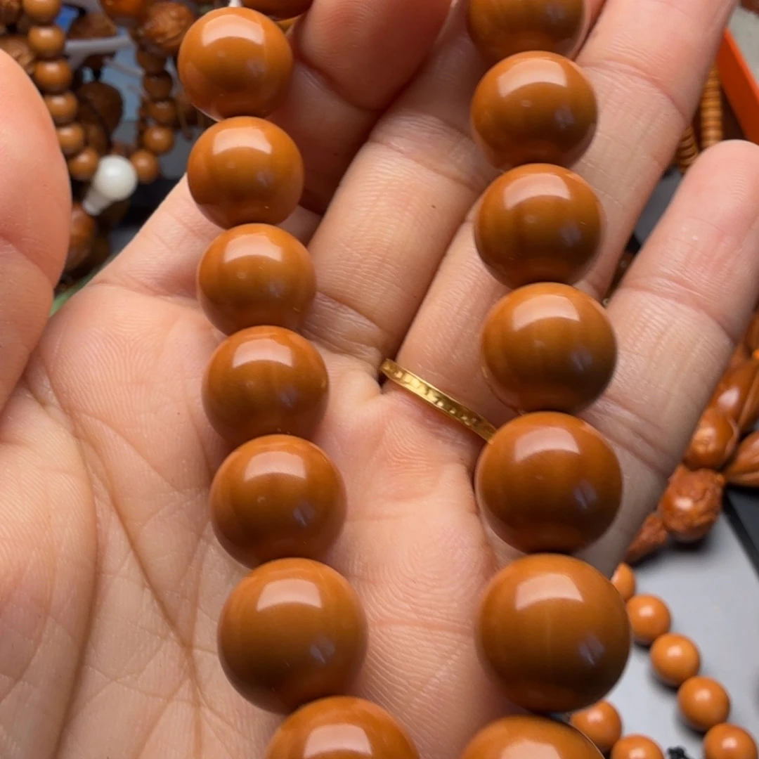 吊坠橄榄核猴头龙