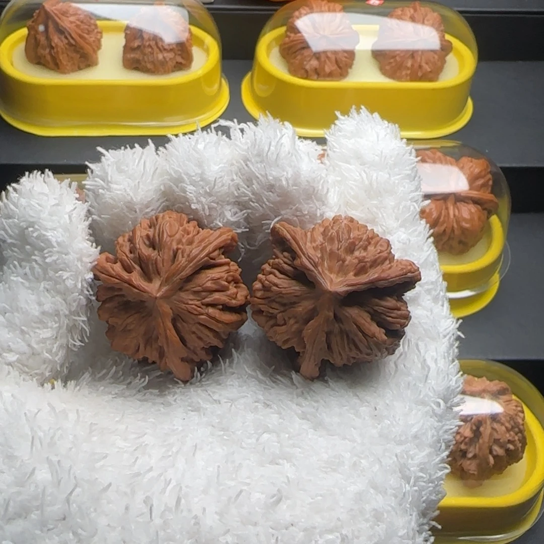 文玩核桃把件楼奔全品39