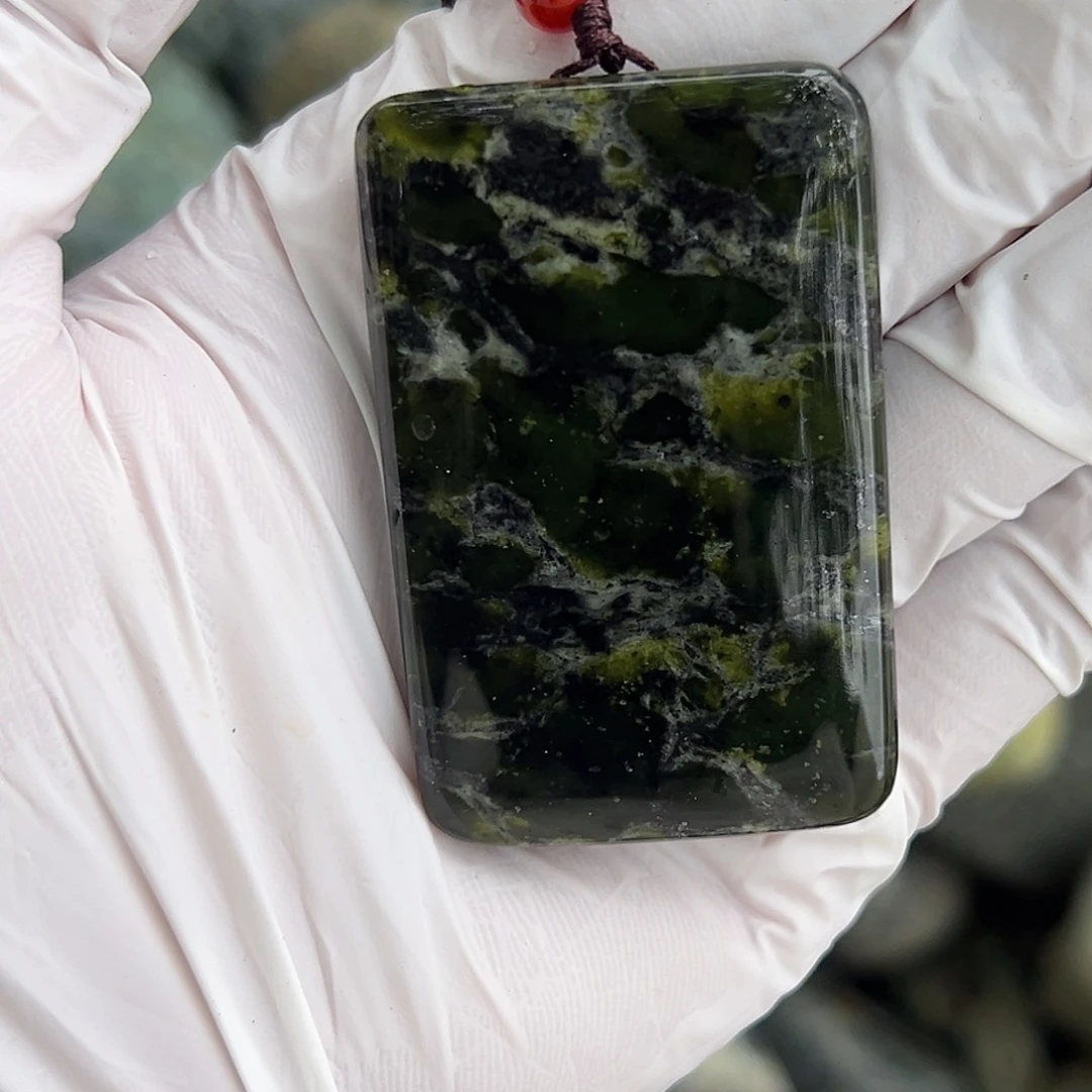 蛇纹石玉合金珠宝奇石沧**粟