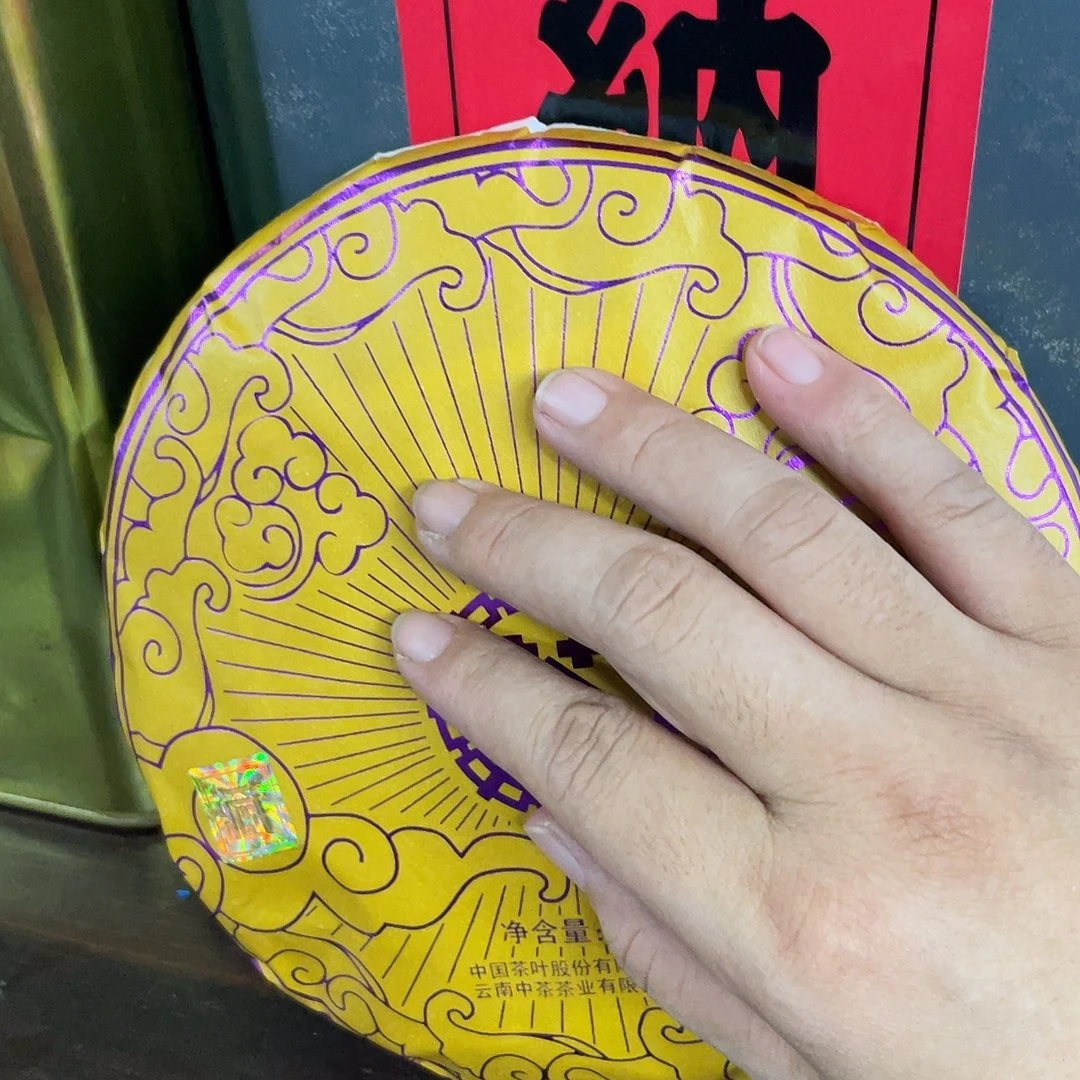 阳***妈搪瓷杯子里还有很多东西