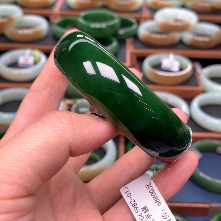 和田玉（碧玉）手镯6061圈口未镶嵌