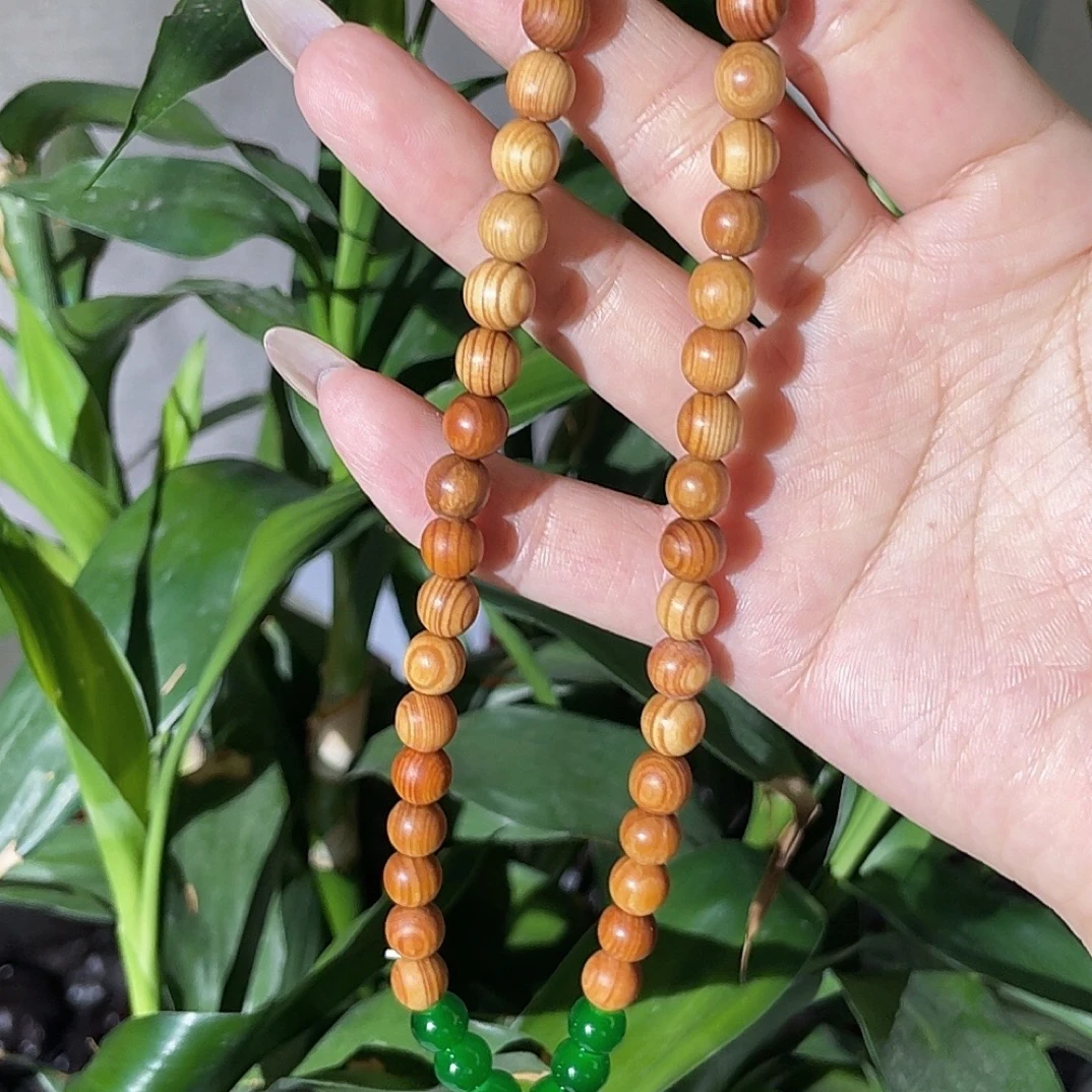 非金属木质手链 崖白手串。      女款