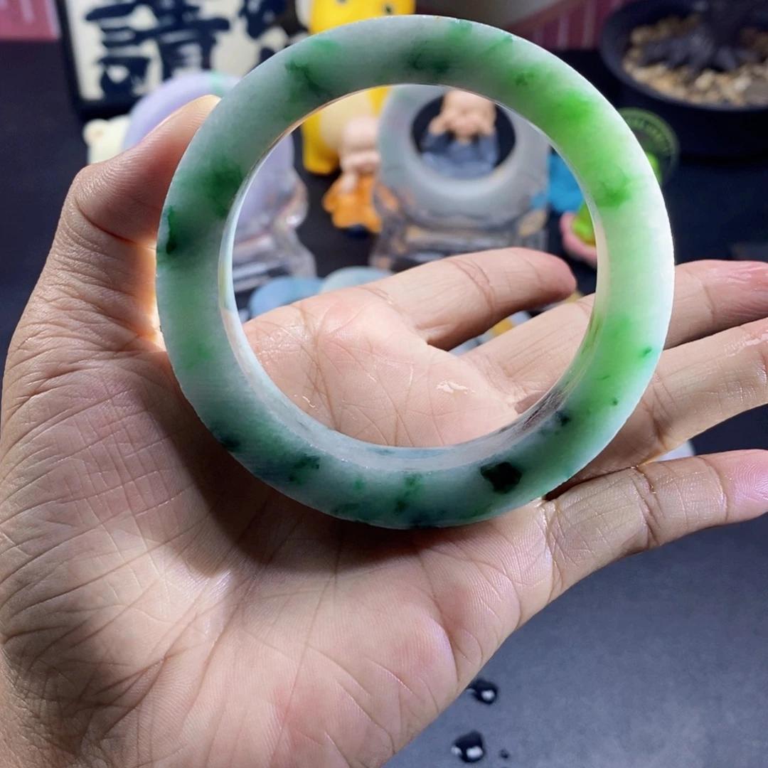 定制翡翠未镶嵌手镯定制