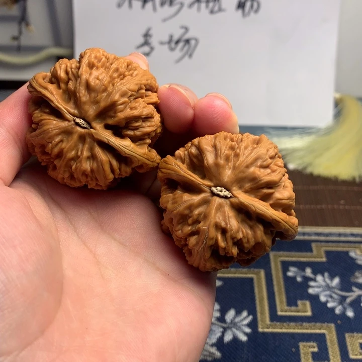 吊坠文玩核桃俭**性粗筋
