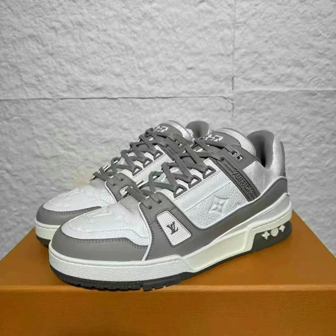 全新未使用 LouisVuitton/路易威登 40.5码 白灰