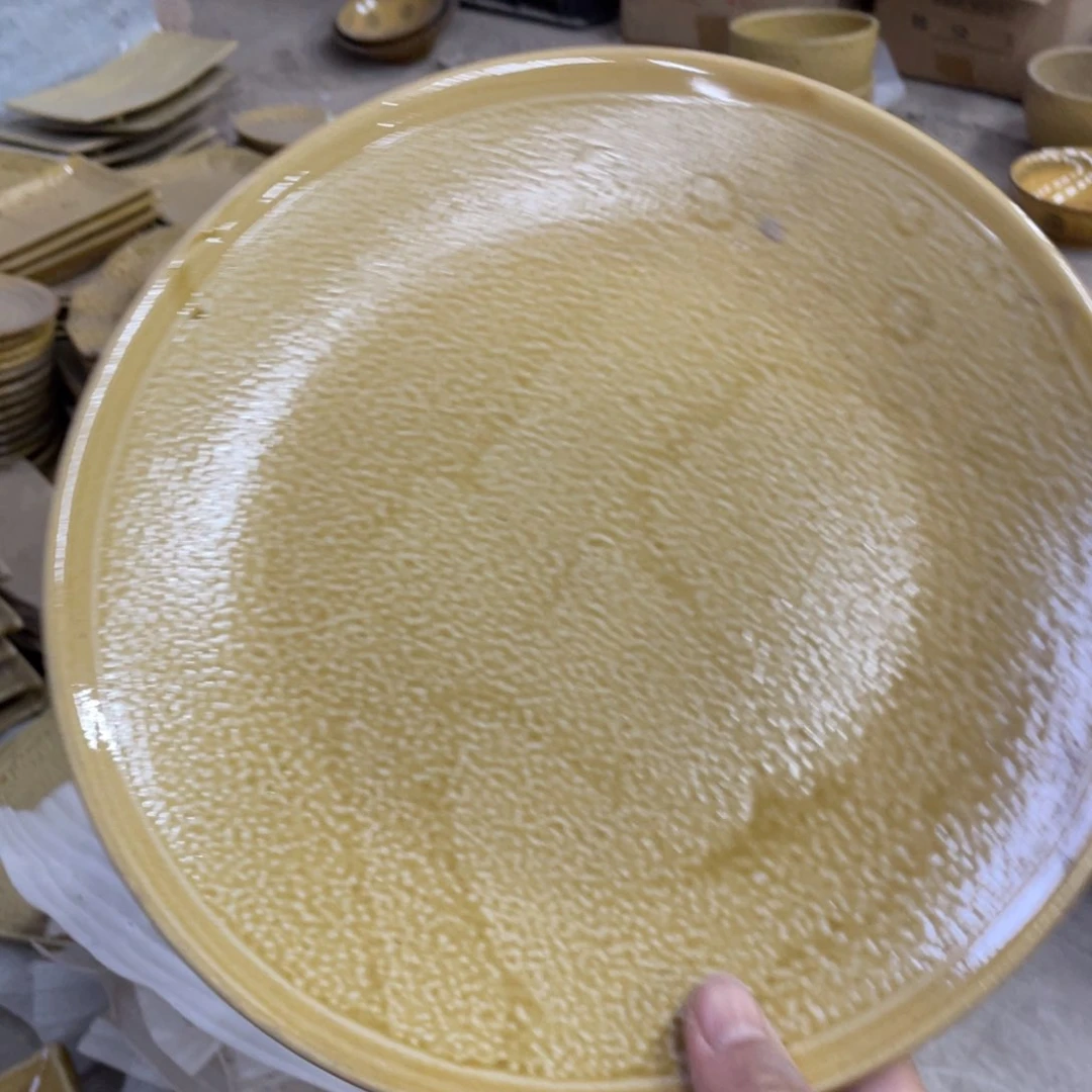 盘瓷器微瑕口径26