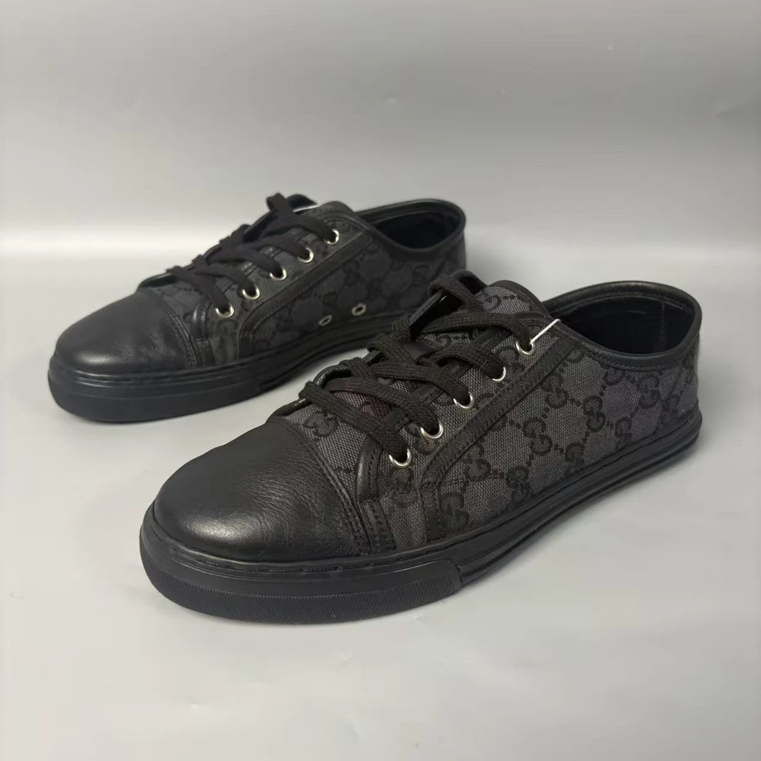 95新 GUCCI/古驰 黑色双G老花满印休闲时尚板鞋40.5欧码 jx707