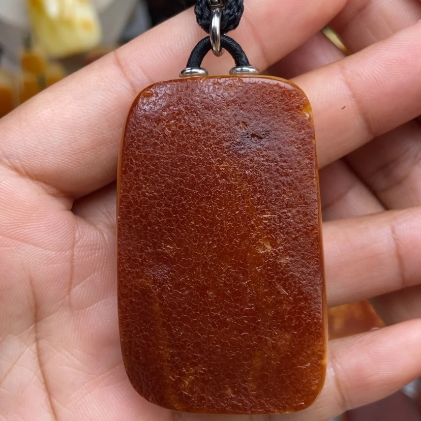 【闪购商品】琥珀颈饰未镶嵌