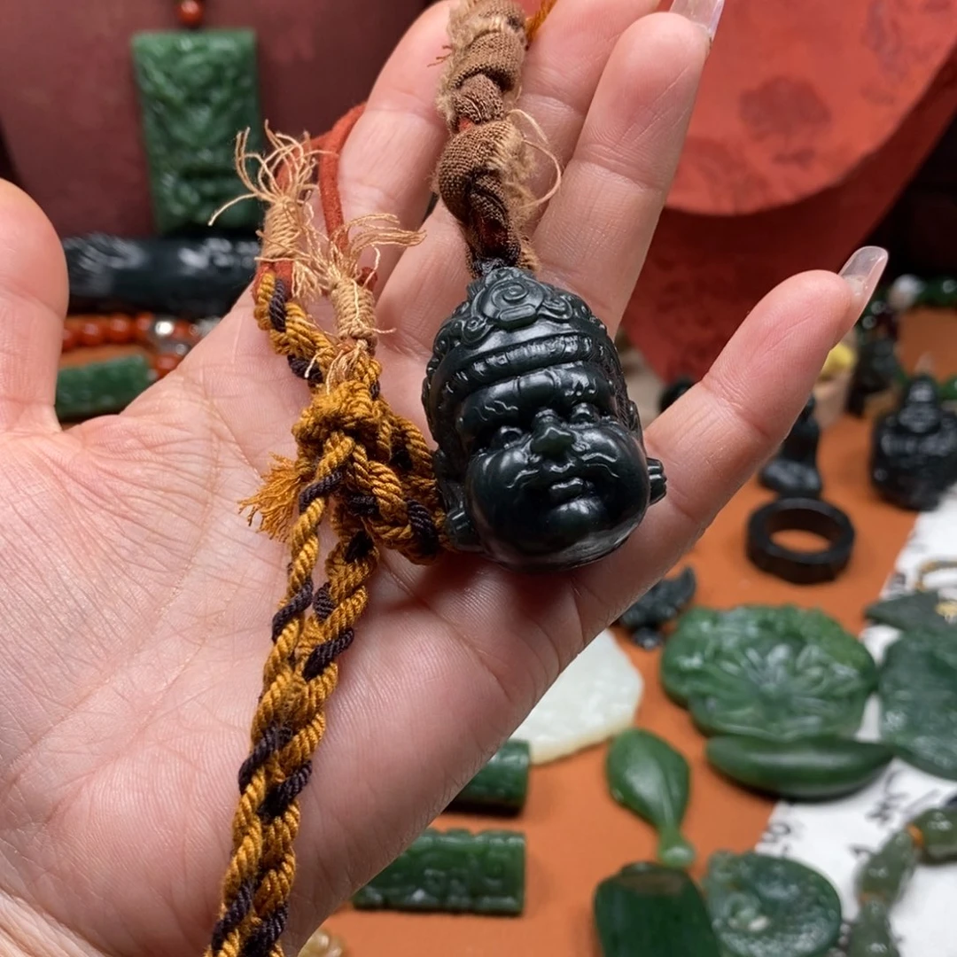 和田玉未镶嵌颈饰