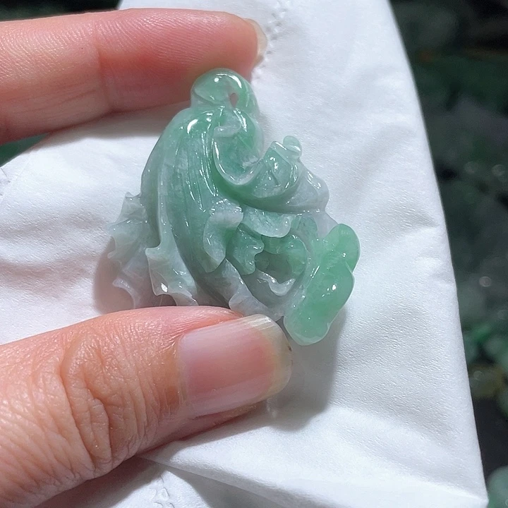 颈饰未镶嵌翡翠天