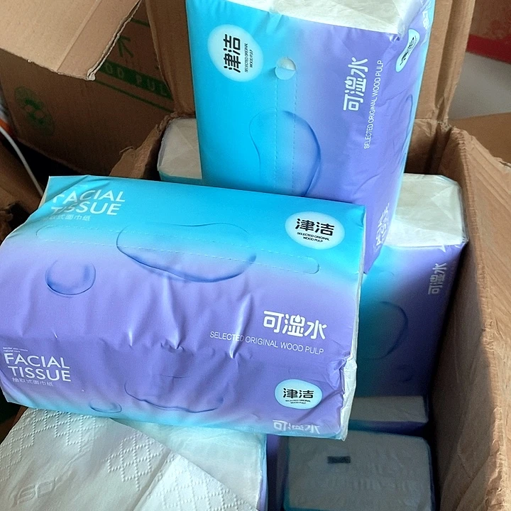 1111号线地铁口附近有一