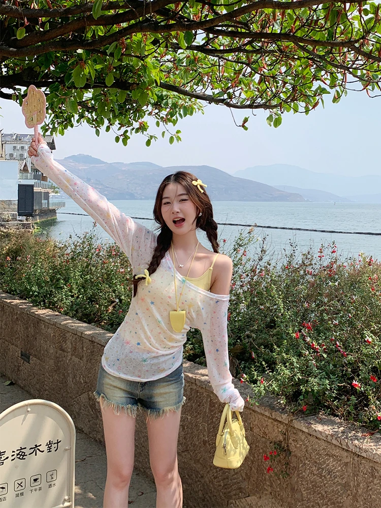 奶黄色微透轻薄吊带背心夏季新款纯欲风多彩星星印花长袖防晒罩衫