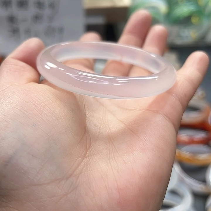 玛瑙/玉髓手镯未镶嵌C***饭