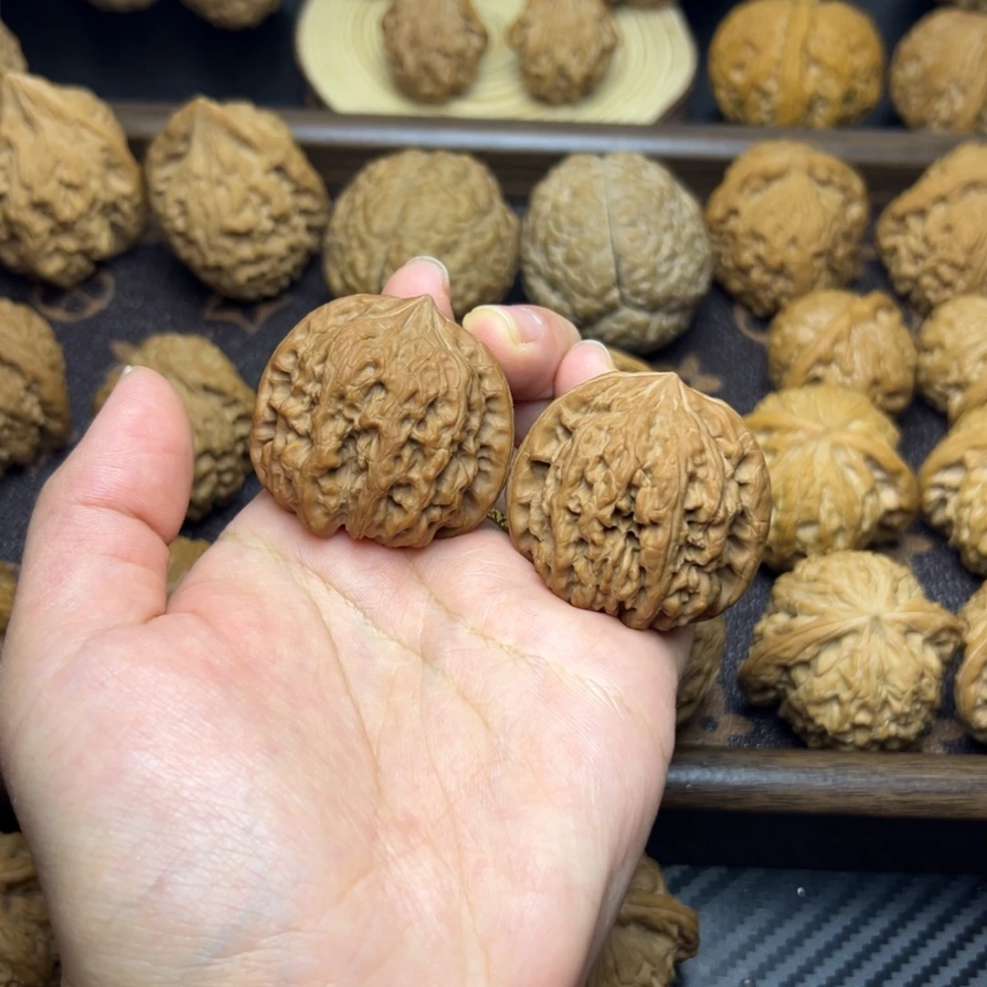 把件文玩核桃平谷凹底40全品