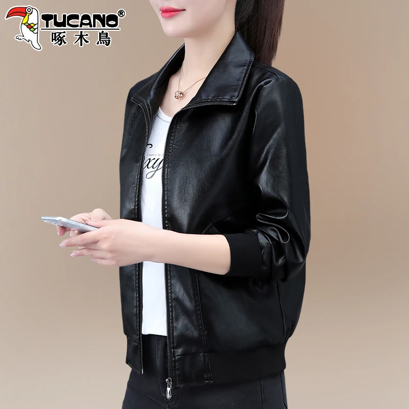 啄木鸟黑色皮衣女款2026新款秋冬加绒外套女士短款显瘦翻领皮夹克