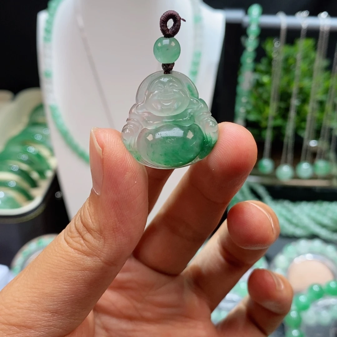 石英质玉未镶嵌颈饰
