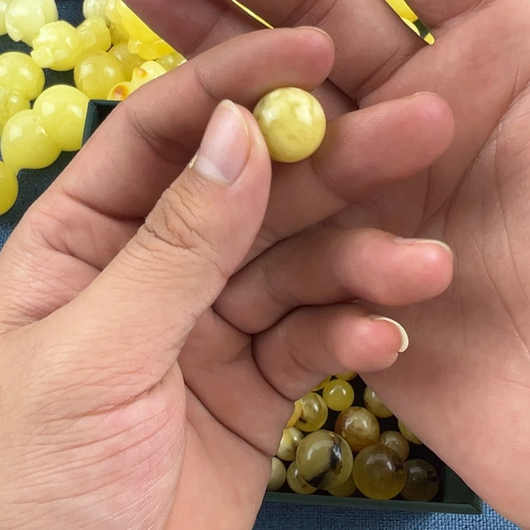 琥珀未镶嵌珠宝奇石