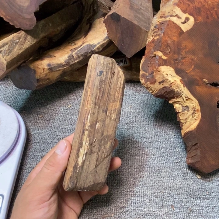 凡***尘尘定制1.8黄花梨带紫线