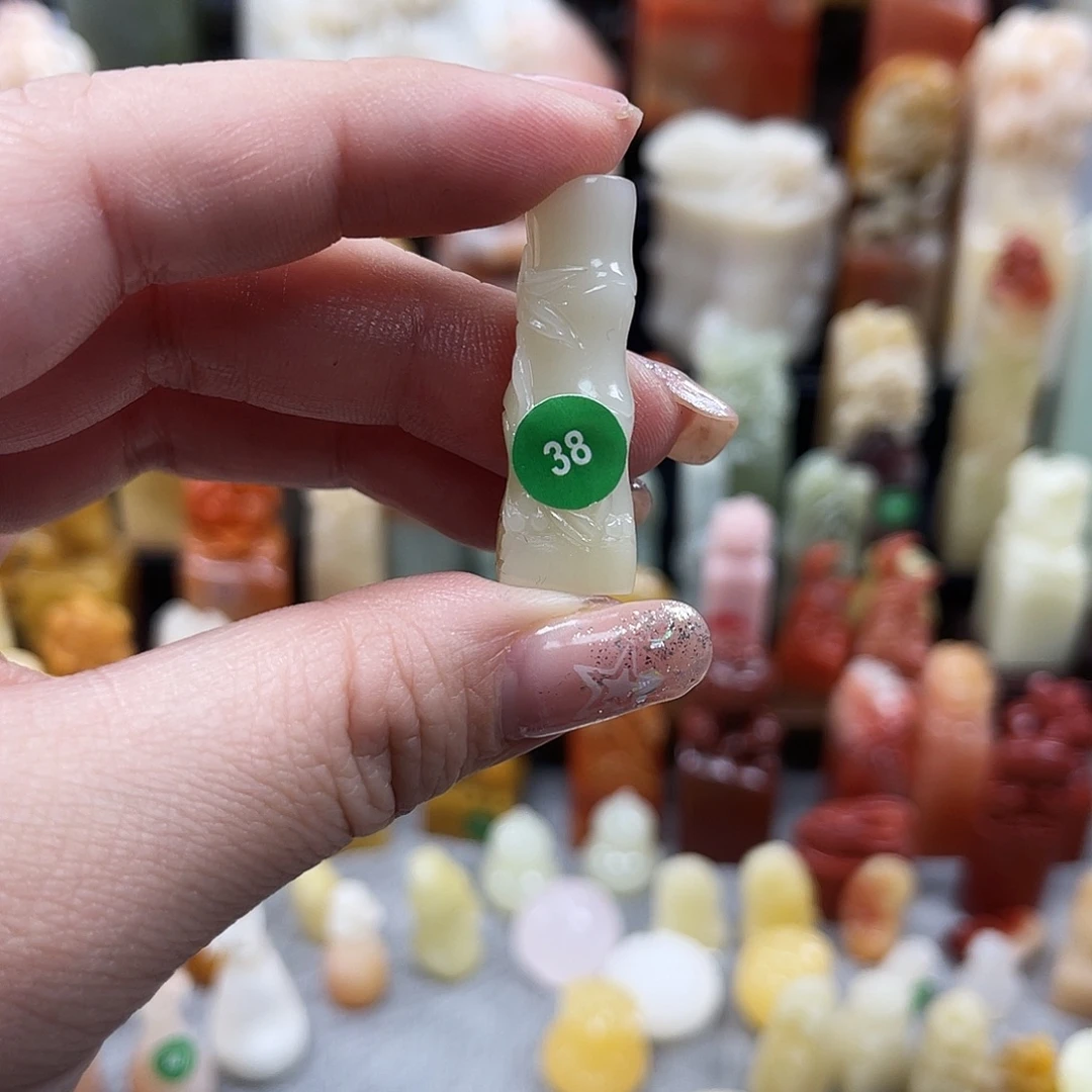 慕***月寿山石印石38。