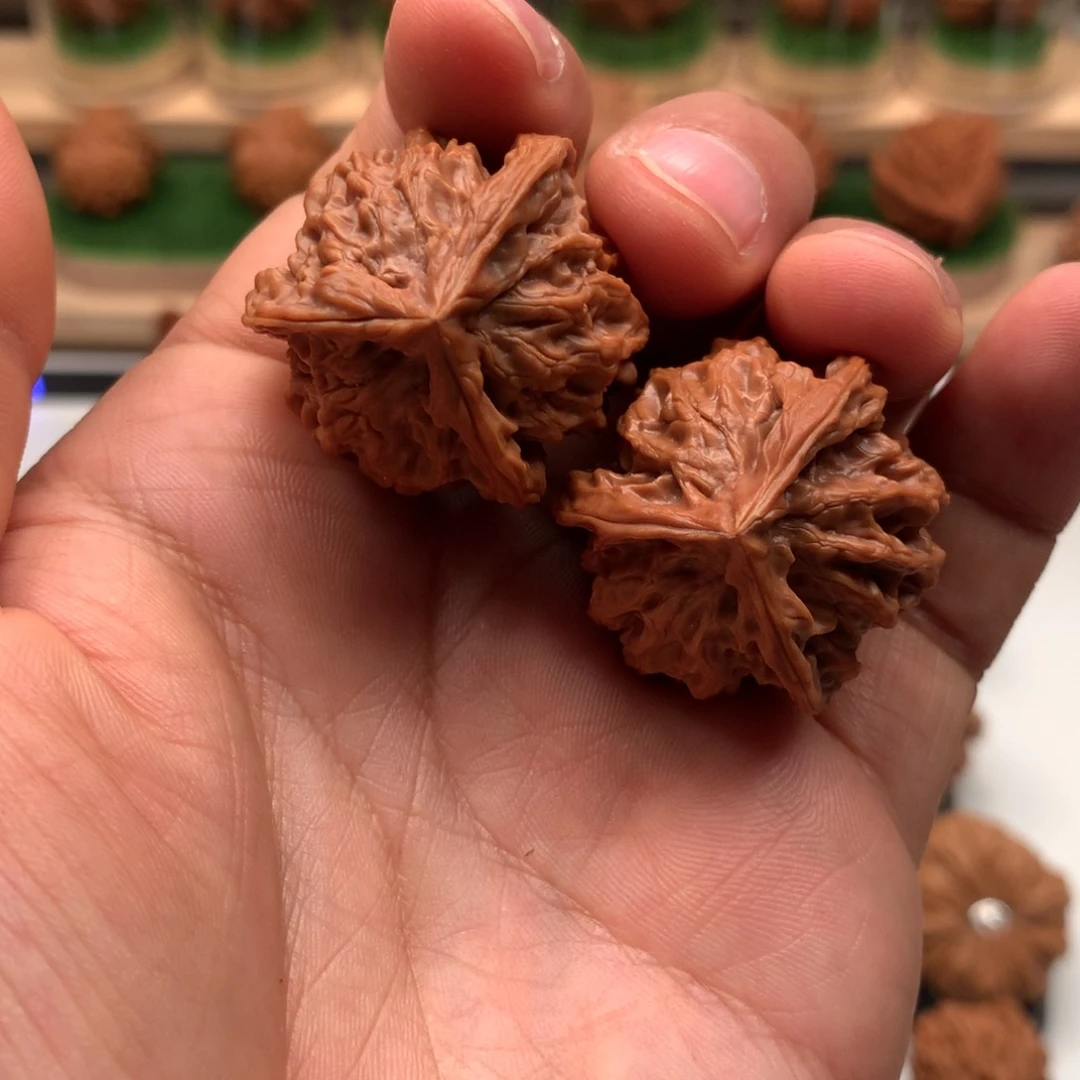 【闪购商品】吊坠文玩核桃隐隐约约