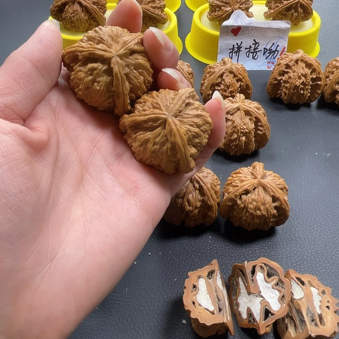 用***5吊坠文玩核桃拼接白奔