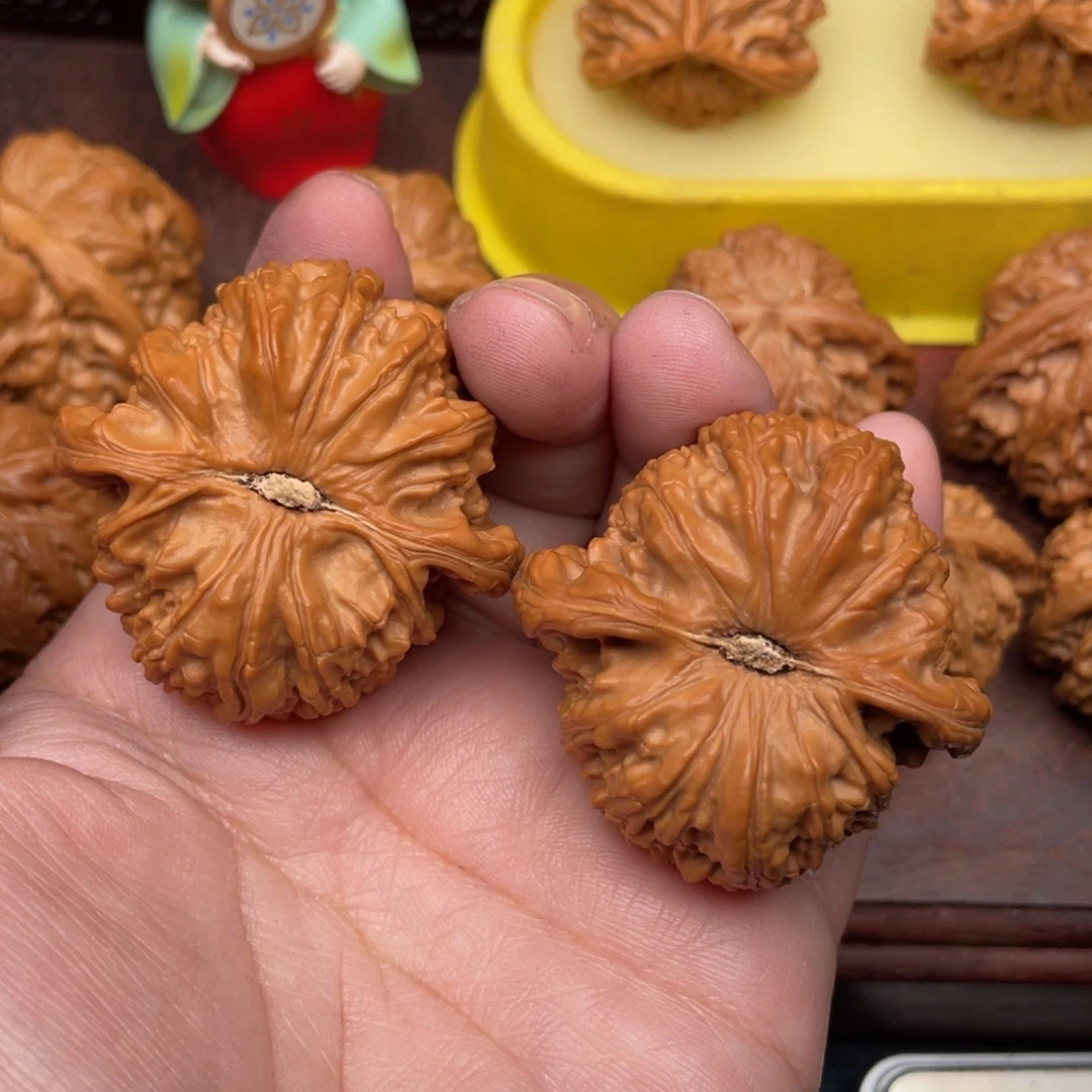 文玩核桃把件全品大白狮子45