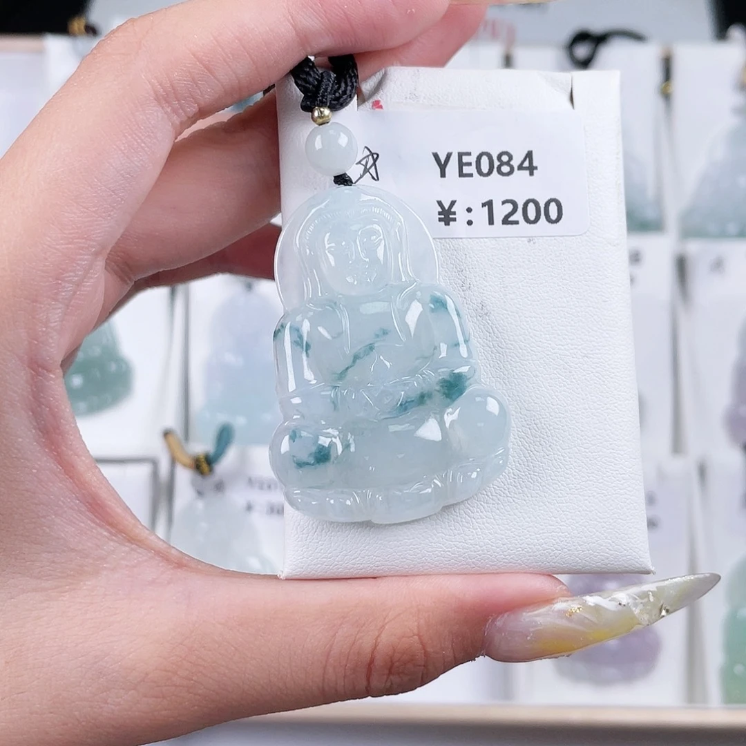翡翠未镶嵌颈饰YE084