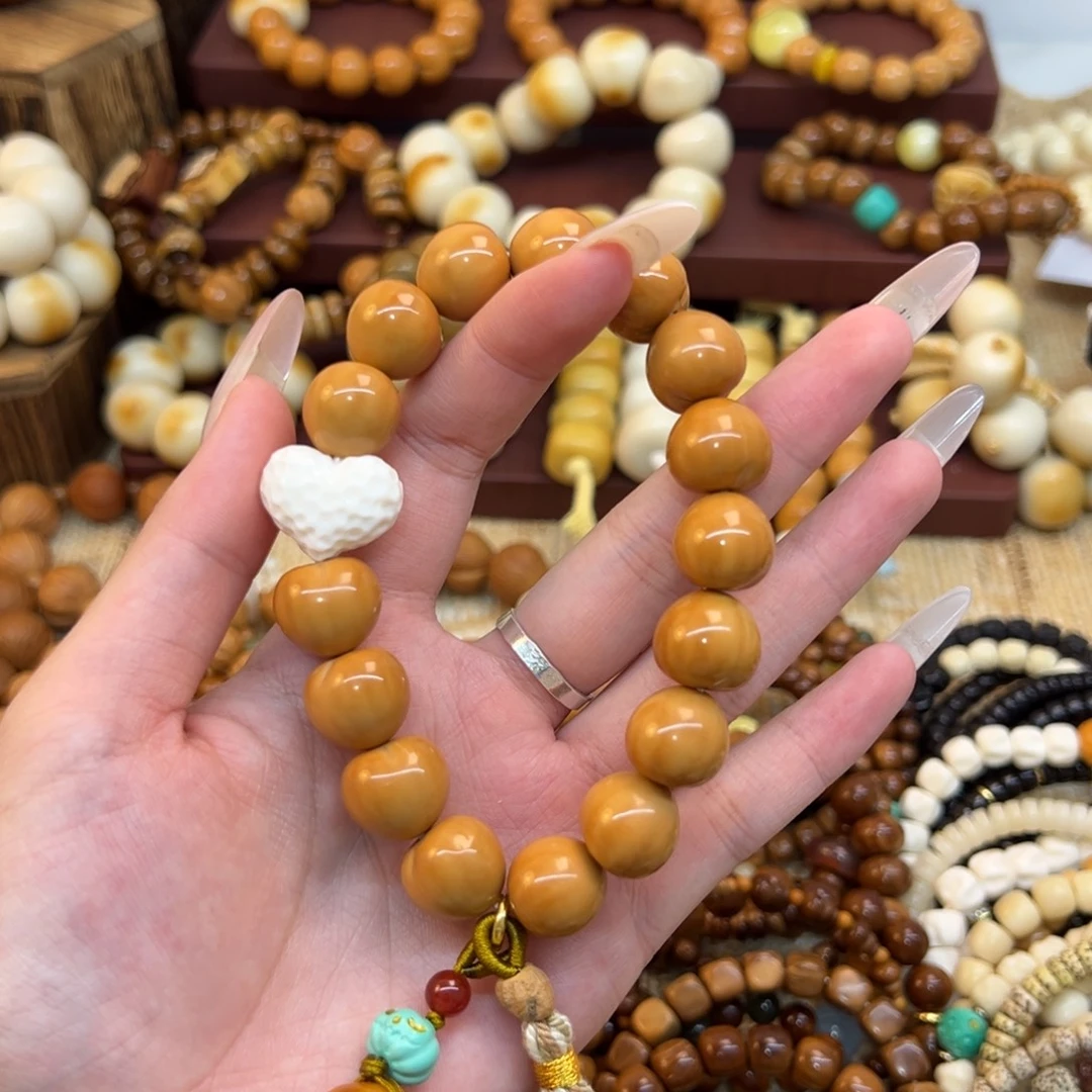 猴头核桃手串屁桃爱心手持