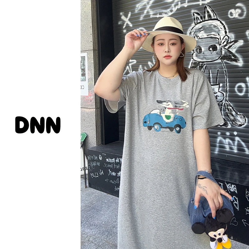 现货【大妮妮】大码 飞车小狗2025新款印花圆领宽松长款T恤长裙7903