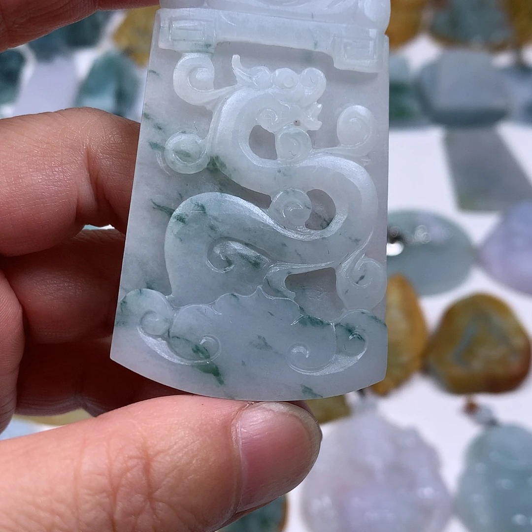 定制翡翠未镶嵌毛货翡翠仿古龙牌吊坠
