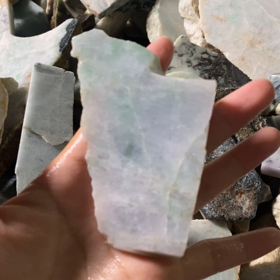 颈饰未镶嵌翡翠天然