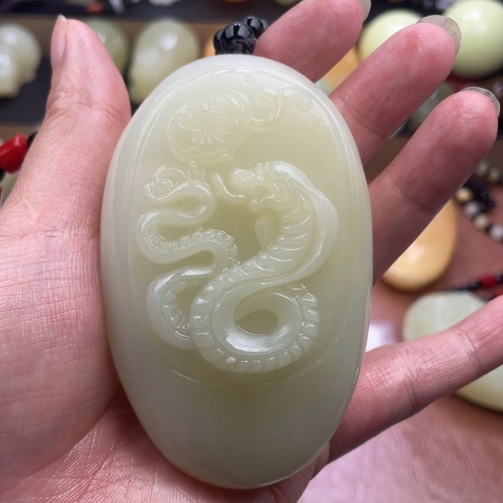 冷***龙石材天然古青石手把件