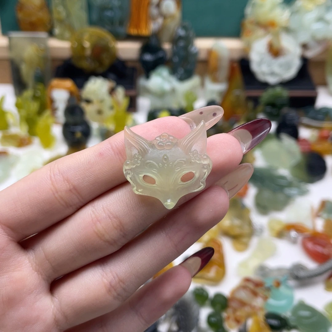 蛇纹石玉颈饰未镶嵌用****1