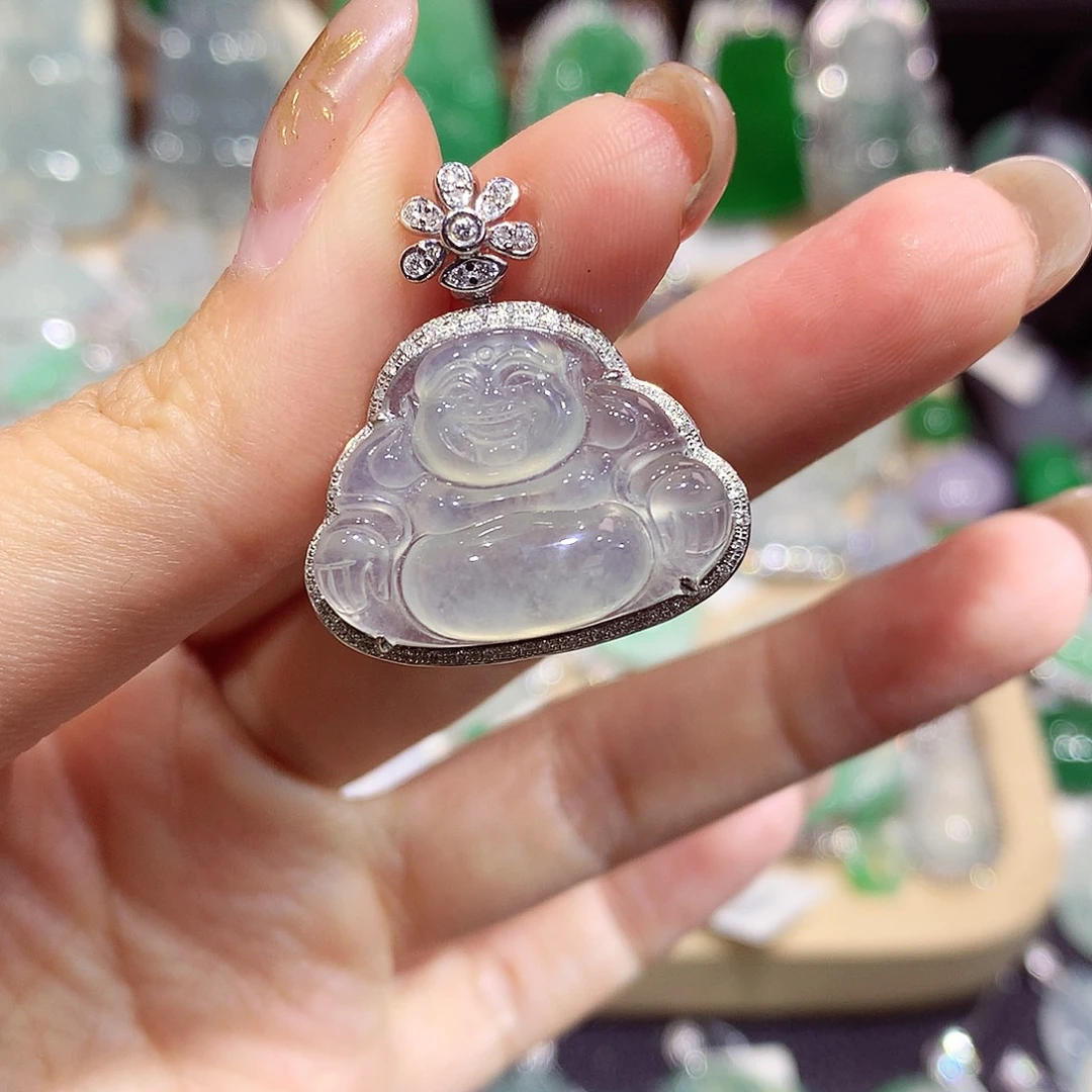 翡翠18K金镶嵌颈饰佛