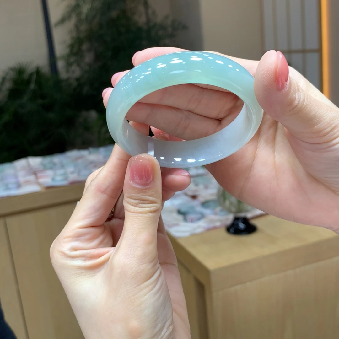 未镶嵌手镯翡翠不退不换
