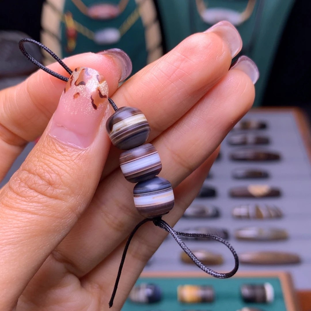 未镶嵌颈饰玛瑙/玉髓乘***台