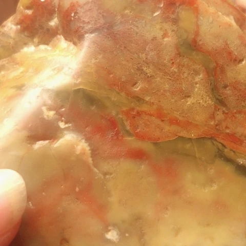 昌化石质地细腻柔软光滑