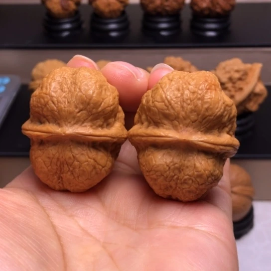 文玩核桃把件方尊29