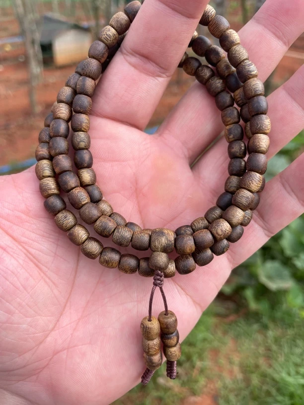 沉香海南火山口富硒红土白棋沉香手串0.6鼓珠多圈