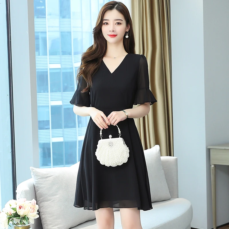 88夏季新款雪纺连衣裙女简约修身显瘦气质裙子复古赫本小黑裙