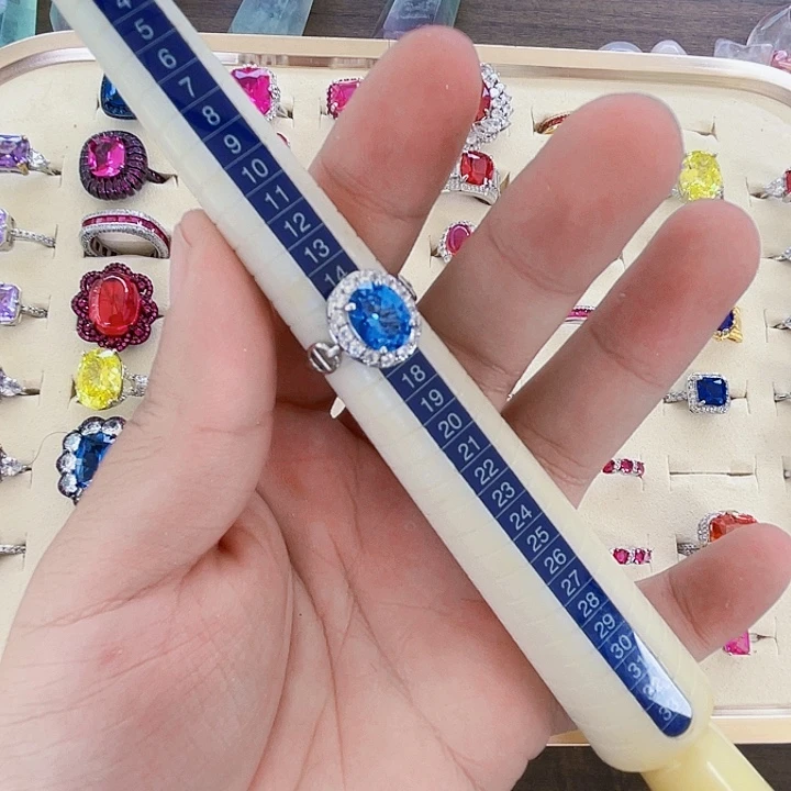 得***洋未镶嵌珠宝半成品水晶水晶